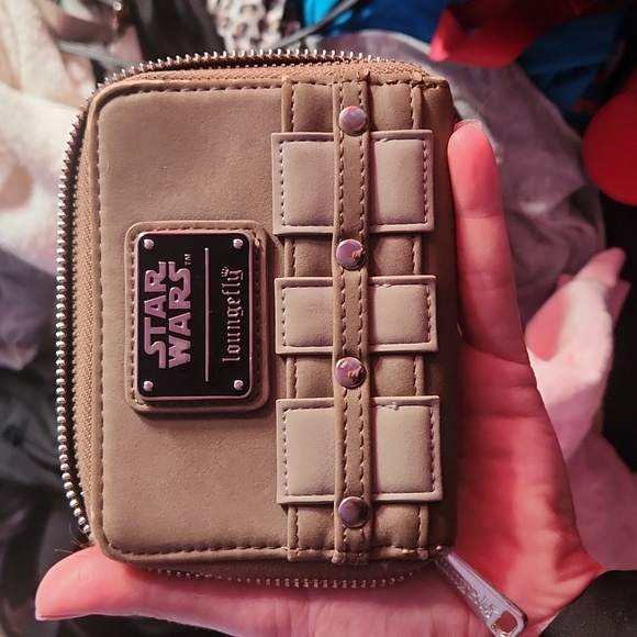 Loungefly Chewbacca small zip wallet - Picture 2 of 5